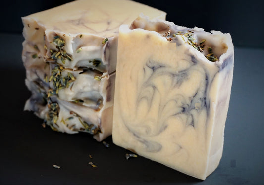 Goat Milk with Lavender & Peppermint Essential Oil and Alkanet Root